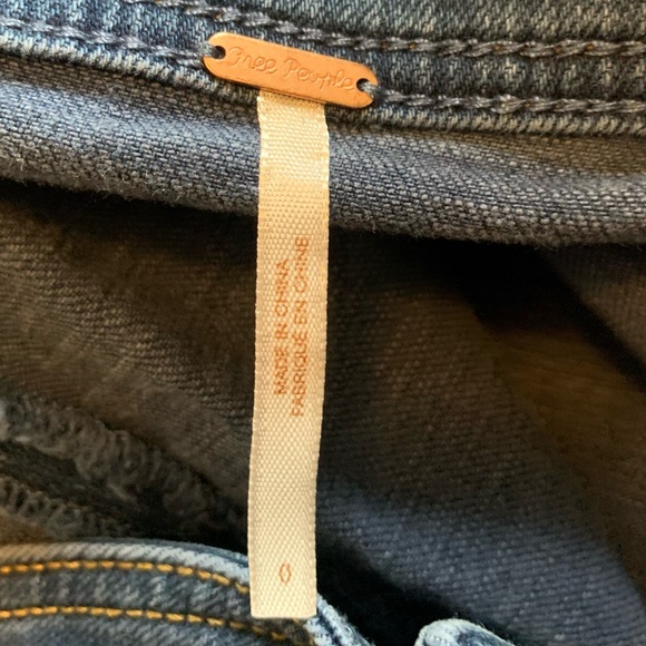 Free People Denim Keep on Rocking Asymmetical Button Up Skirt size 0 - Picture 6 of 10